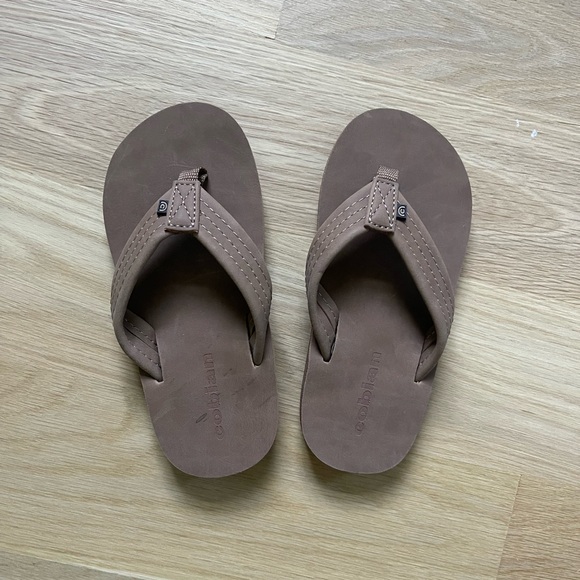 Cobian Brown Kids Flip Flops - Picture 1 of 2